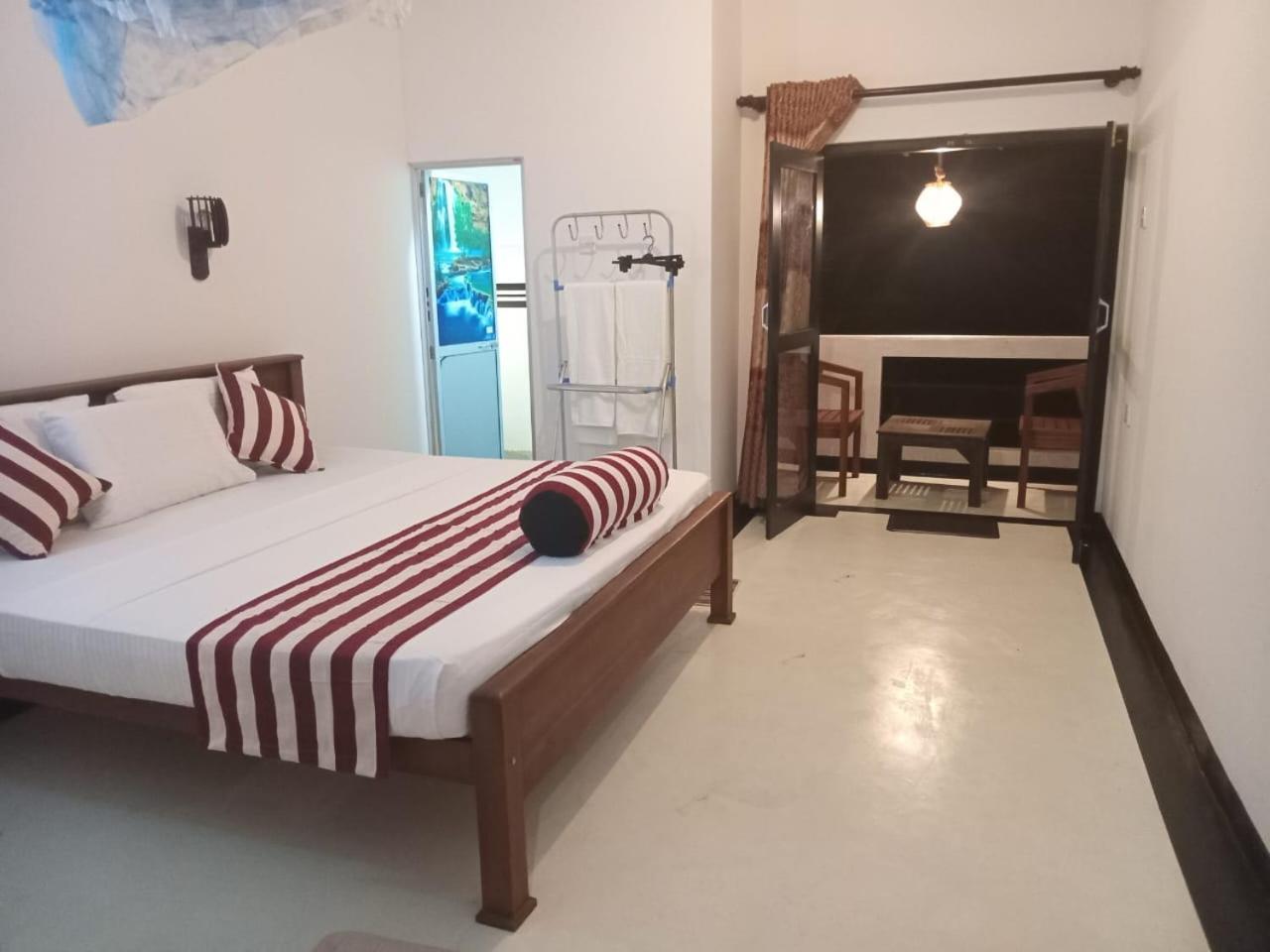 Little Villa Guest House Ahangama Ruang foto