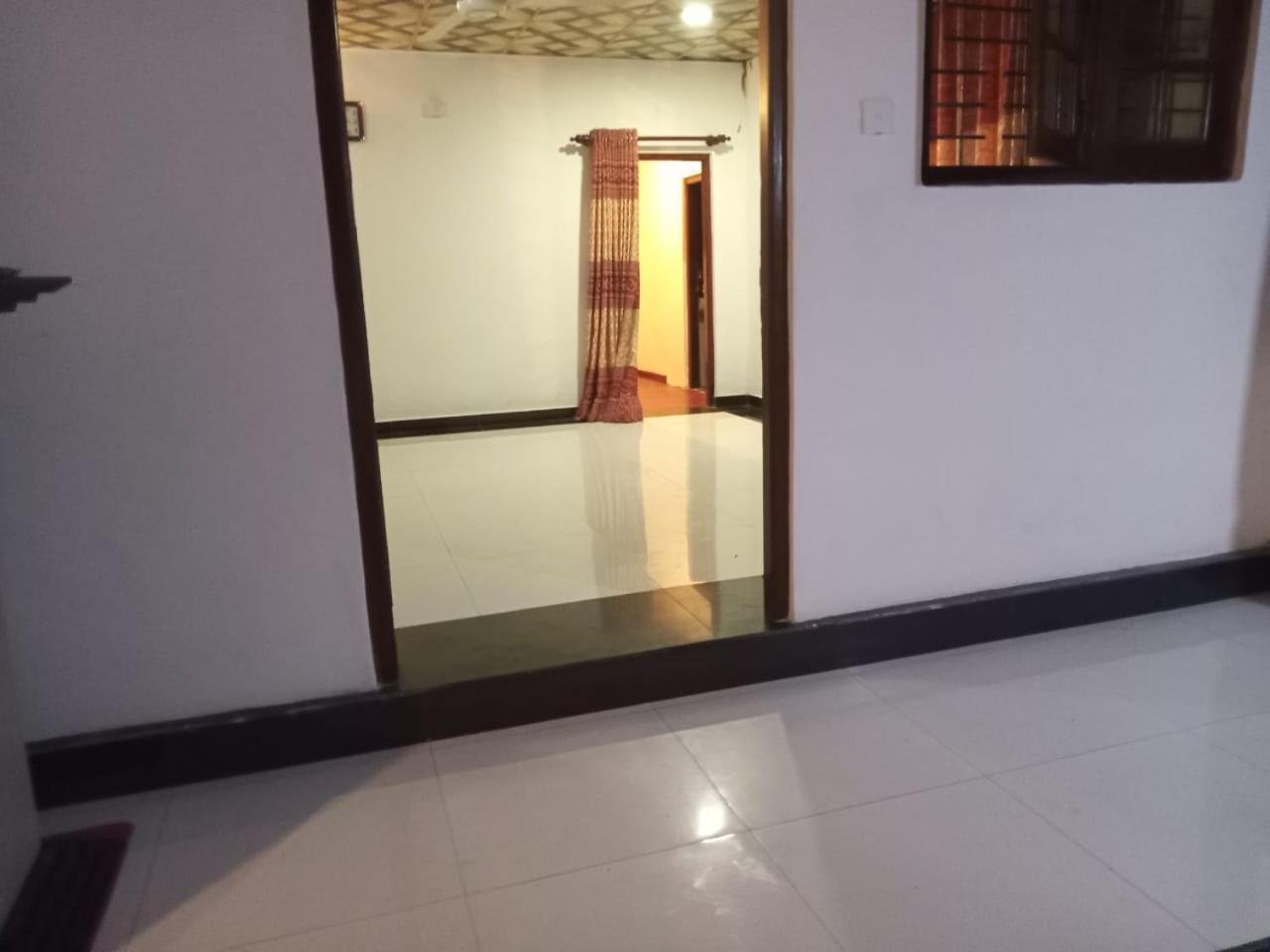 Little Villa Guest House Ahangama Bagian luar foto
