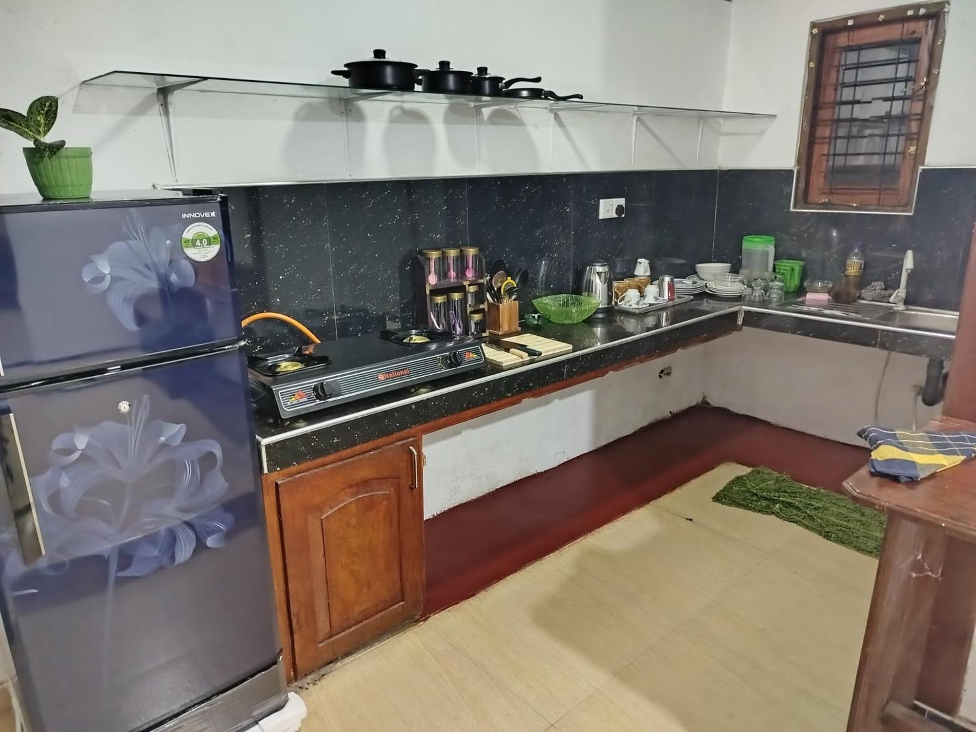 Little Villa Guest House Ahangama Bagian luar foto